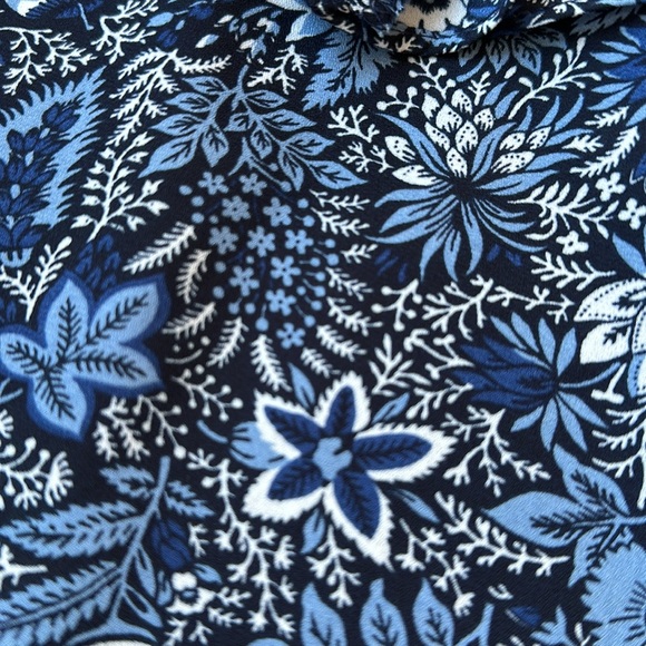 New Banana Republic camisole top - Picture 6 of 6